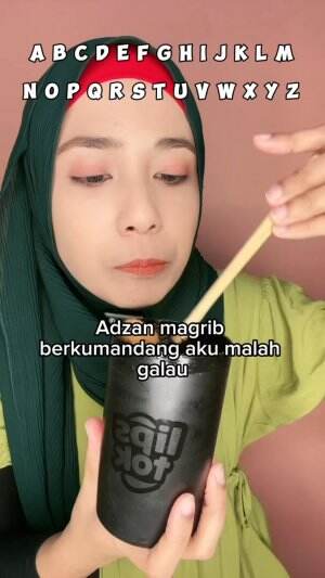 adzan maghrib berkumandang aku malah galau