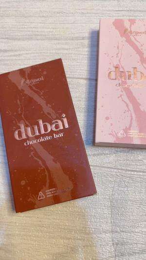 coklat dubai rasa lotus apakah seenak pistachio??