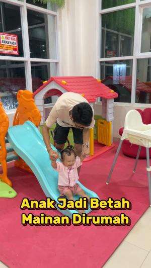 Beliin mainan perosotan buat adek anum.  #Lagi seneng senengnya main perosotann #minivlog  #hiburan 