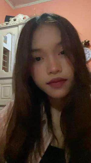 IDOL_XIV, Liza Suci Ramdaniyati, 22 Tahun, Bandung, Laufey Mr Eclectic  #idol_XIV