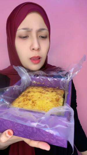 bika ambon yang asli ada kecoanya