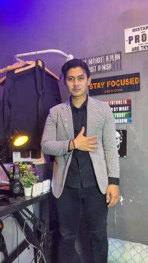 KDI 2025 YAYAN ANDRIAN SUMENEP 27thn PELAMINAN KELABU #OnlineAuditionKDI2025