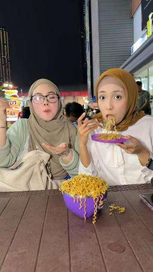DOIMELIN EMAK GARA-GARA MAKAN MIE KEBANYAKAN
