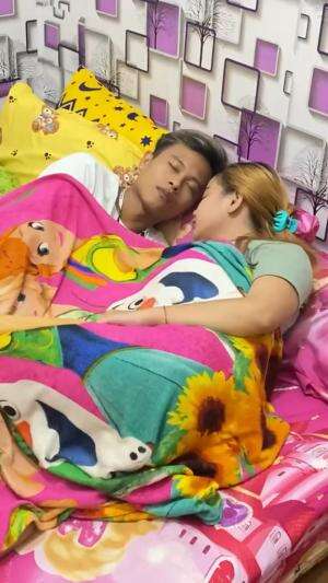 Suami istri dendam kentut 