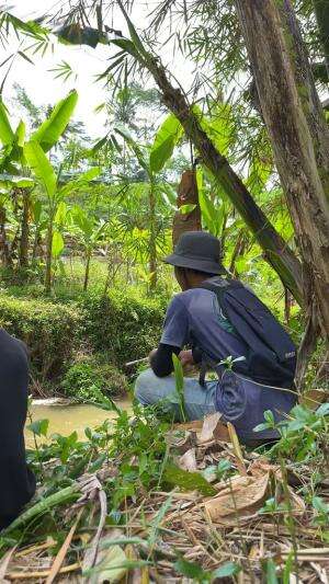 Nekat mancing disawah ternyata udangnya melimpah