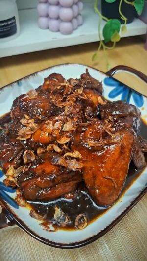 MENU MASAKAN RUMAHAN SIMPLE
“Ayam Kecap Simple”
#Cooking #inspiration #Menumasakanrumahan #Tips #Trik #Idejualan #ummuhusna 