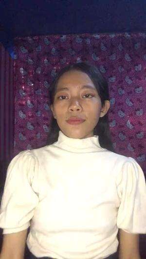 Assalamualaikum Perkenalkan- Situ Nurfahida -Asal Sulawesi selatan jeneponto - Umur 17 Tahun- Judul Lagu slowbeat hitam bukan putih #KDI  #A