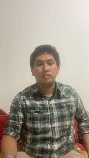 IDOL_XIV   Gregorius Ariwibowo    27    Bandung  [spasi] Hujan Kemarin (Taxi Band)   #homeoftheidols  #auditionindonesianidolxiv 