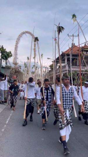 Tradisi Mekotek, Munggu, Bali