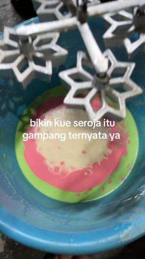 mukbang kue seroja