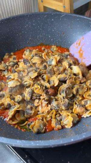 MENU MASAKAN RUMAHAN SIMPLE
“Kerang Bumbu Rendang”
#Cooking #inspiration #Menumasakanrumahan #Tips #Trik #Idejualan #ummuhusna