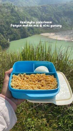 Makan mie aja di gunung juga udah seneng 🫶
