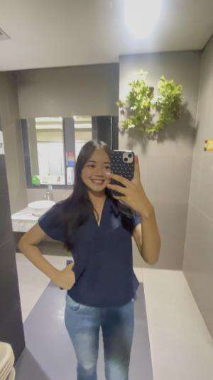 cewe kalo ada kaca be like: