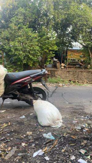 Ambil ampas tempe buat kambing malah motornya mogok