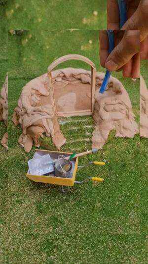 Bangun rumah impian versi mini! Prosesnya kecil, tapi penuh detail dan kesabaran. Yuk intip bagaimana aku membangun rumah mini ini dari awal