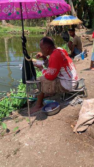 Kok bisa sampai banyak ya dapat ikannya’