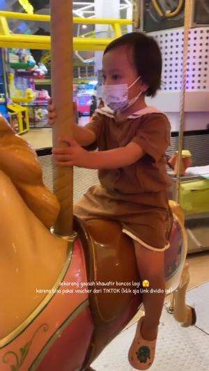 ajak anak bermain itu bagus banget loh untuk melatih daya ingat,ikatan batin dan juga kecerdasan otak anak  #edukasi 