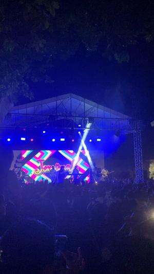 Worship with kak jemimah 