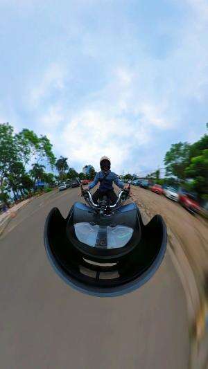 POV naik motor dengan insta360