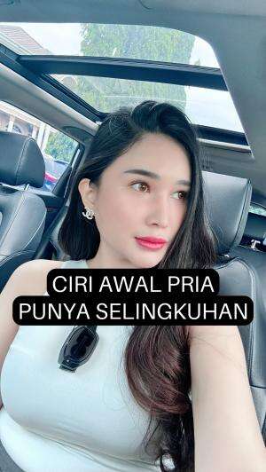 Karna wanita diciptakan multitalenta sedangkan tidak dengan pria jadi pria cenderung lebih sulit menyembunyikan ekspresi atau fikiran saat s