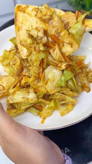 MENU MASAKAN RUMAHAN SIMPLE
“Tumis Kol Pedas Gurih”
#Cooking #inspiration #Menumasakanrumahan #Tips #Trik #Idejualan #ummuhusna
