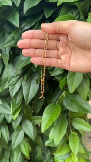 kalung clover buat lebaran