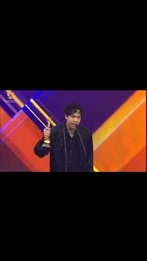 Betul sekedar nyanyi emang bisa,soal merdu itu belakangan 🤣🙏🏻