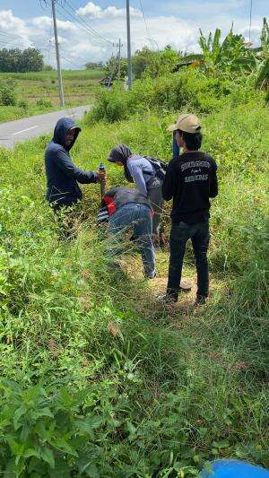 Yook dilit maneh rampung .., ojok sampek di kasih kendor pokok ee hehehhe #kuli #kulibangunan #kerja #kerjakeras #kerjakerja #Semangat  #gig