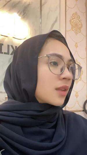 IDOL_Xlll AISYAH SHINTA 24 TAHUN KELAPA GADING LUPAKAN CINTA - ROSSA