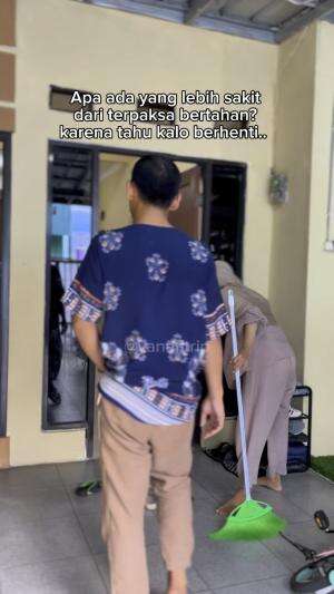 Bayangin.. hidup disebelah mertua resek dengan kondisi anak laki-laki gaji seadanya, kelakuan semaunya terus istrinya diminta jadi sabar kay