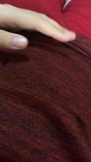 manfaat ngajak ngobrol janin dalam kandungan itu bagus untuk kecerdasan otaknya,karena dia juga sudah bisa merekam suara ibu & ayahnya loh  