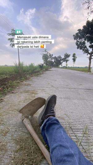 Memasuki usia dimana isi rekening lebih penting dari pada isi hati cuakks hehehe #quotes  #videolucu  #lucu  #LaguViral  #motivasi #sukses #