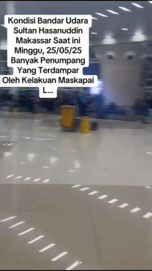 MIRIS!!! Penerbangan maskapai L… mengalami delay, penerbangan tujuan ke denpasar hari ini yang harusnya jam 6 pagi tapi delay sampai jam 20.
