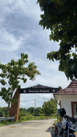 Selamat datang di bendungan gongseng .,, sugeng rawuh dan selamat bekerja wkwkw #kerja #kerjakeras #semangat #makaryo #okegas #jedamergawe #