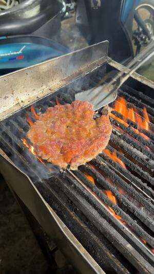 ASMR MAKING BURGER MEGALODON 