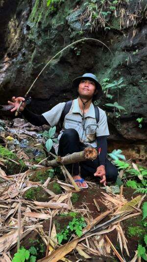 Mancing sendirian dihutan bambu 