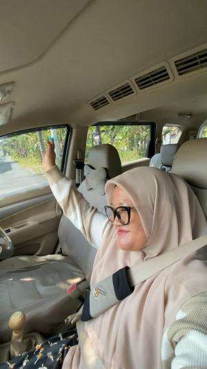 Bojoku lagi oleng iki lurr ngajak karaokean ng njero mobil malahan hehehe #pasutri #suami #istri #bahagia #sakinah #sukses #amin #jedamergaw