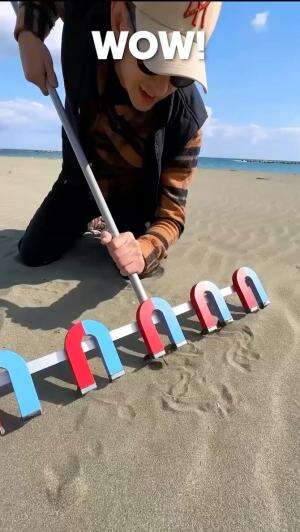 ternyata ada benda didalam pasir. #fyp  