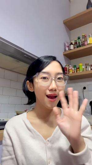 Halo, namaku Widy, 31 tahun, asal Bekasi. Menjadi content creator masak dan join #onlineauditionmci13 adalah bentuk kecintaanku dengan dunia