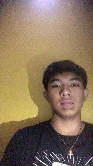 IDOL_XIV NAMA MARVEL FILEMON NATHANIEL SIBARANI USIA 17 KOTA DOMISILI JAKARTA JUDUL LAGU I WAS YOUR MAN 