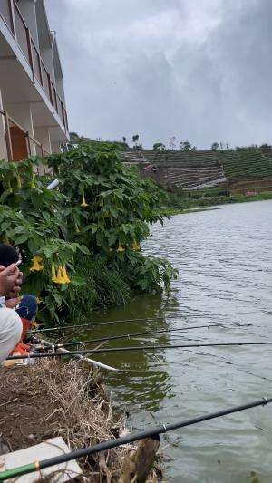 Nekat mancing ikan didaerah pegunungan