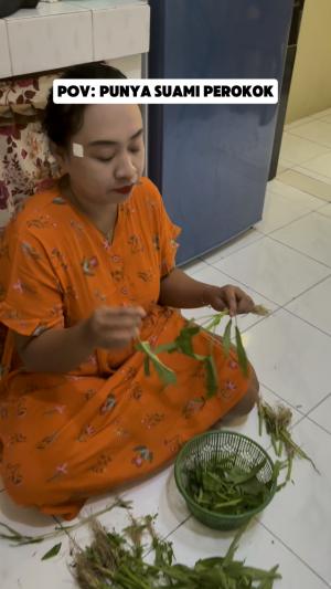 terus ini yg dibuang rokoknya atau suaminya 