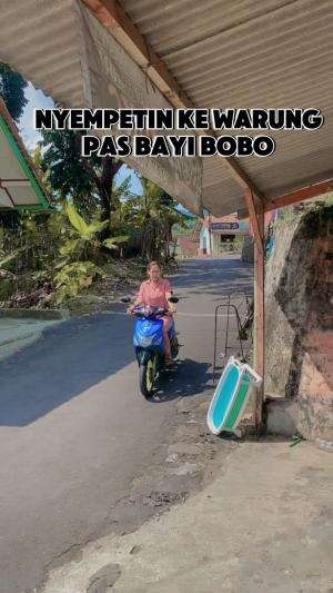 Nyempetin pergi ke warung disaat dede bayi lagi bobo