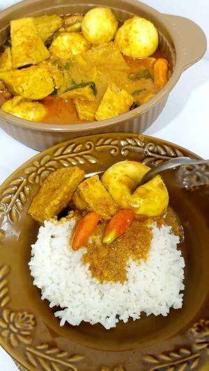 MENU MASAKAN RUMAHAN SIMPLE
“Telur Santan Pedas”
#Cooking #inspiration #Menumasakanrumahan #Tips #Trik #Idejualan #ummuhusna