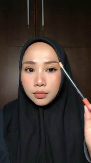 Bener belum best pake lipliner gini ??  #lipliner #lipstik
 