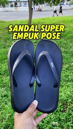 Rekomendasi sandal super empuk POSE. 

#sandalsuperempuk #sandalpose #pose #sandaljepit #modalkontendoang 