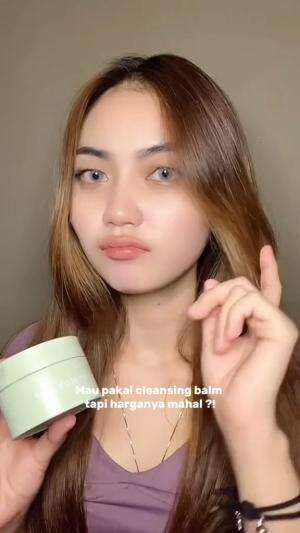 Guys i'm sorry aku baru upload karena aku lagi hectic banget huhu, doain aku ya biar sehat terus☺️🤍 #pembersihwajah #beauty #chikaaprlaa #28