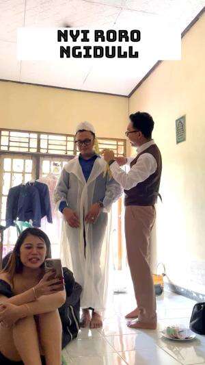 Nyi roro ngidul Hahahahahahah