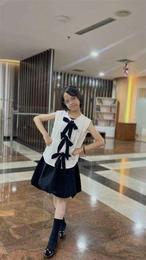 Yaudahlah ya yang penting bajunya couple 🙏🏻🤣 #sibling #kakakadik 