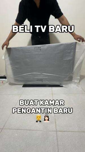 alhamdulillah bisa beli tv baru buat kamar baru 